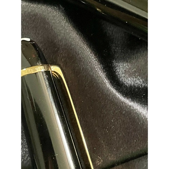 MONT BLANC Meisterstück 14K 4810 New In Box Montblanc Fountain Pen Fancy Pen - Picture 6 of 12